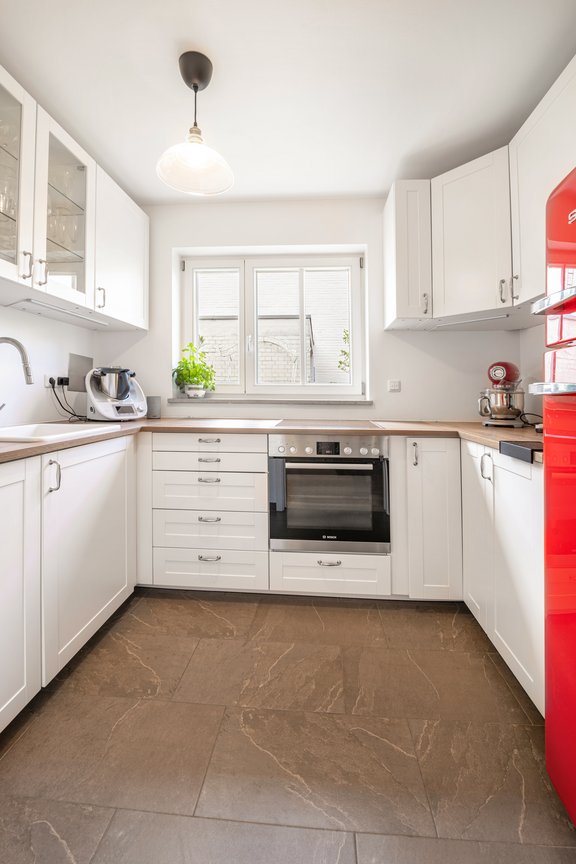 Neuwertige Einbauküche