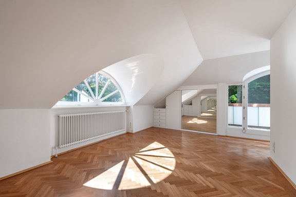 Lichterfüllter Masterbereich