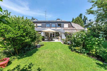 Familiengerechtes Stadthaus mit Traumgarten