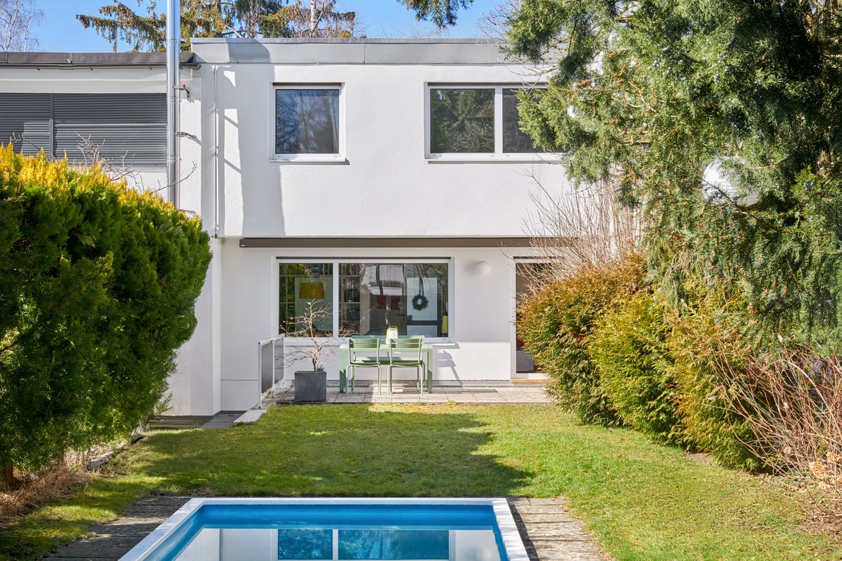 Familiendomizil mit Pool