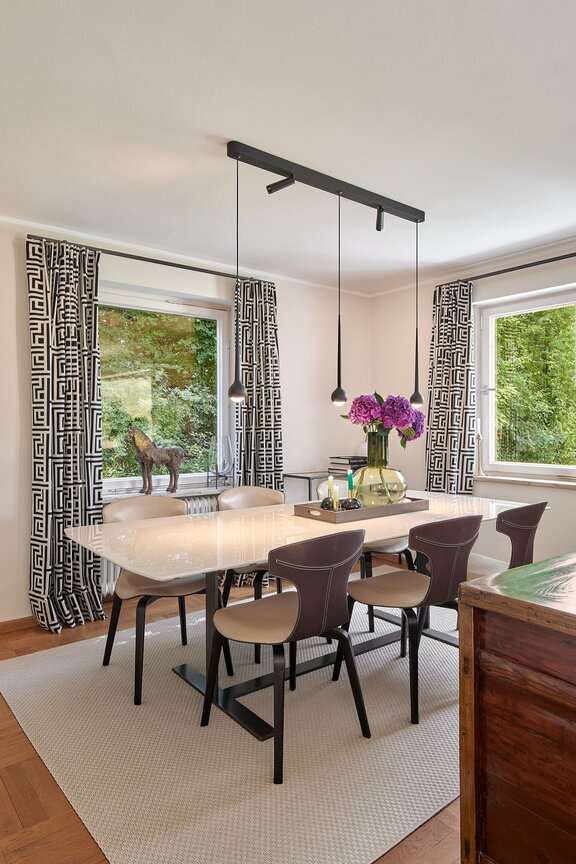 Raised Dining Area