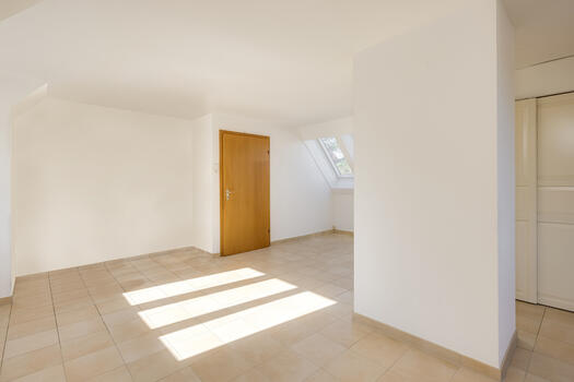 The modernised top floor can be designed as a master floor
