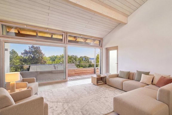 Wohnzimmer mit Seeblick (Visualisierung)