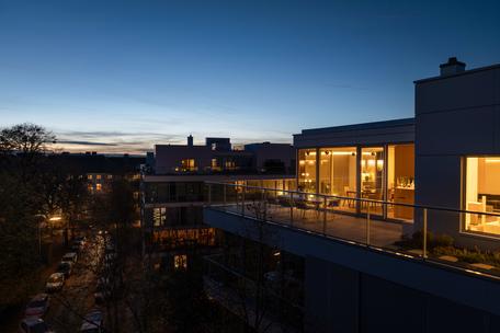 Breathtaking penthouse: fantastic views, 3.40-meter-high rooms and plenty of privacy