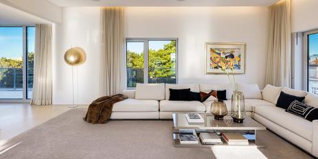 Breathtaking penthouse: fantastic views, 3.40-meter-high rooms and plenty of privacy