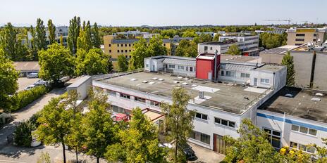 Flexible commercial space with excellent access