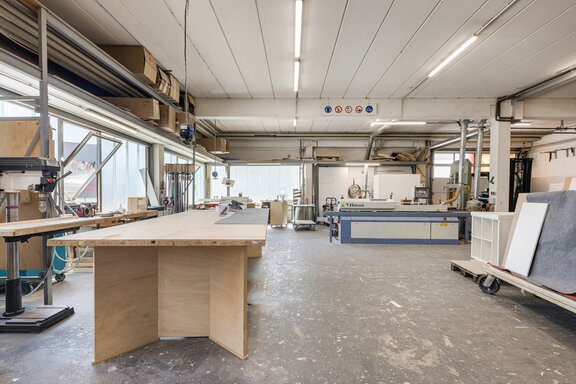 Workshop on the ground floor