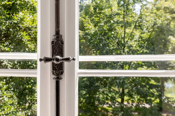 Historic box-type windows