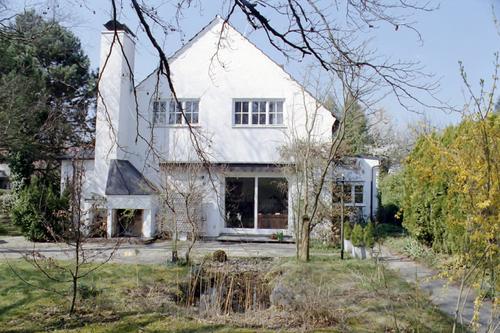 Freisstehendes Einfamilienhaus