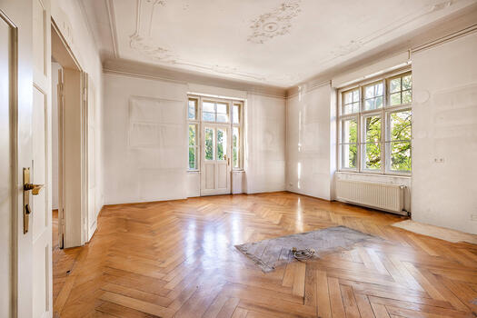 Wohnung mit Deckenstuck