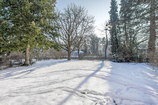 Property with large south garden