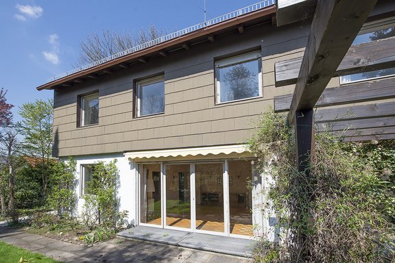 House view from the outdoor seating area