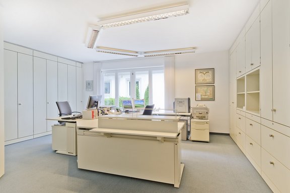 Anteroom with terrace access