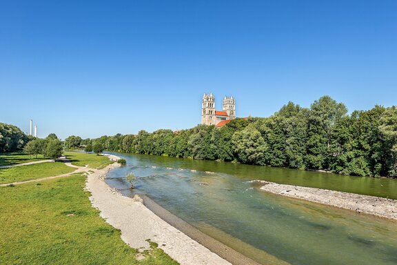 Living Right Next to the Isar River