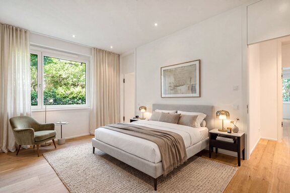 Quiet bedroom with a view of the greenery