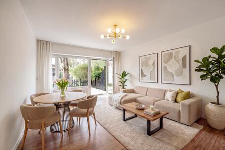 Gartenfeeling: Moderne und helle 2,5-Zimmer-Wohnung mit Südterrasse, Balkon und Pool