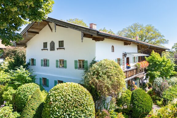 Spacious Family Country Estate