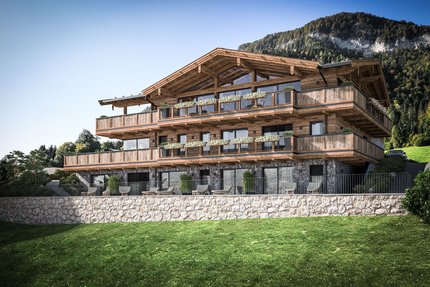 Großzügige Terrassen und Balkone