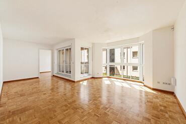 Gepflegte 3-Zimmer-Wohnung mit Loggia in Laufweite zum Nymphenburger Schlosspark