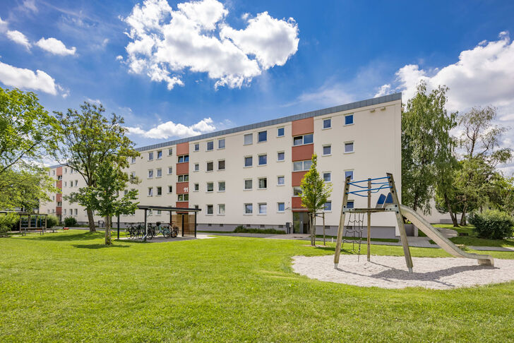 Großzügige Grünanlagen