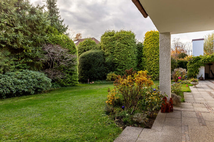 Uneinsehbarer Südgarten