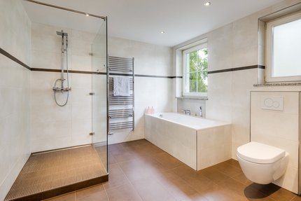 Bathroom on the upper floor renovated in 2014