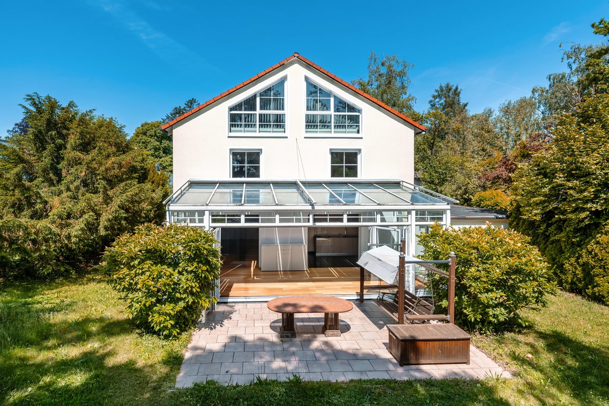 Einfamilienhaus mit sonniger Terrasse