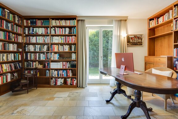 Arbeitszimmer/Bibliothek
