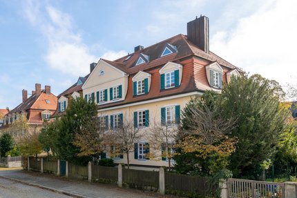 Bildschöner Altbau von 1920