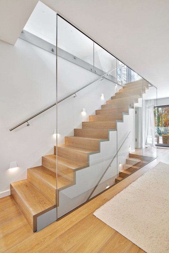 Clarity and straight lines