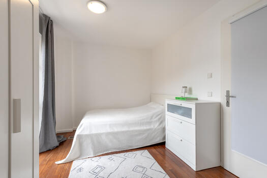 Ideal geschnittenes Zimmer