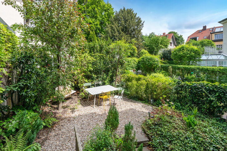 Grünes Garten-Idyll