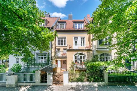 Geräumiges Familiendomizil: Gerner Stadthaus von 1895 im Herzen der Villenkolonie