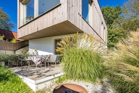 „Bootshaus im Schilf“