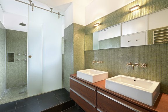 Classy master bathroom with daylight (unit 1)