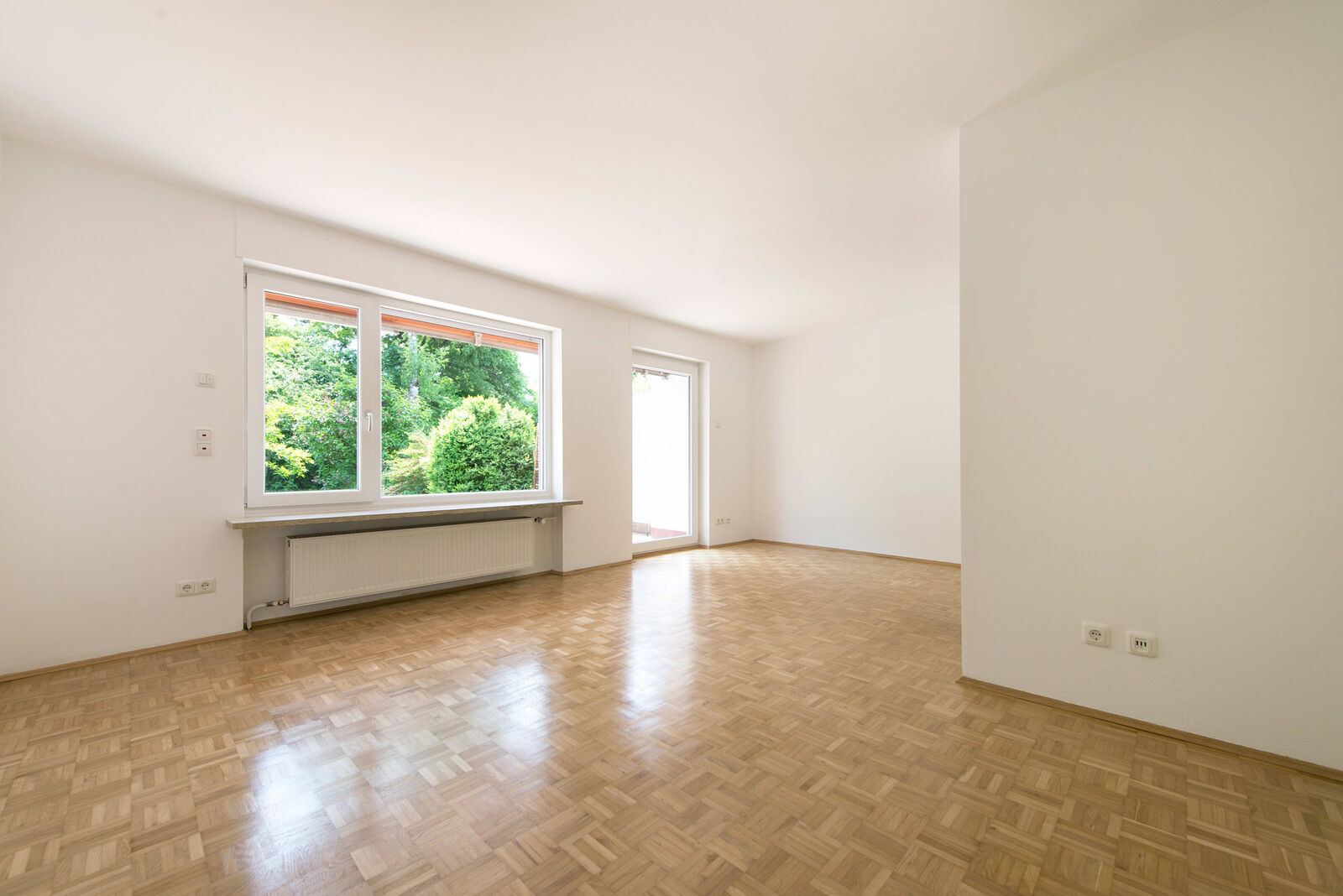 Lichterfülltes Wohnzimmer