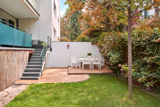 Sunny garden apartment
