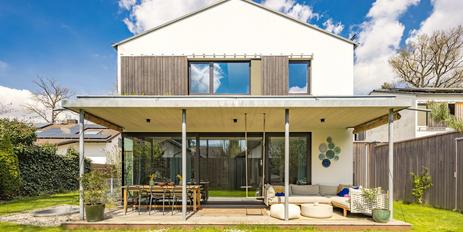 Healthy, modern, durable: a custom-designed home built with wood and featuring high-end finishes