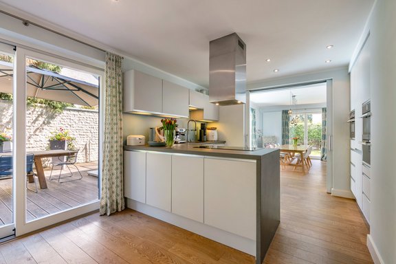 Spacious Kitchen Design