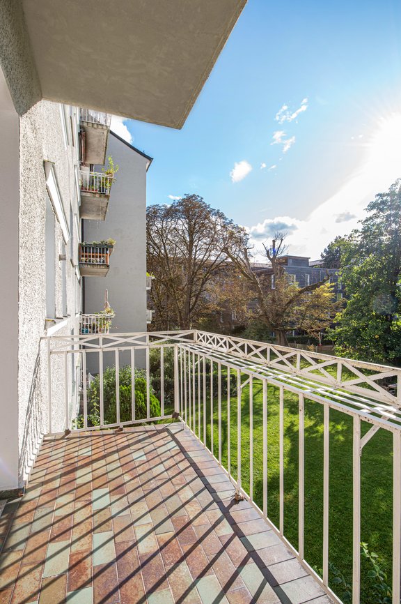 Westbalkon mit weiten Blick