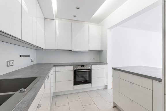 Küche mit Markengeräten