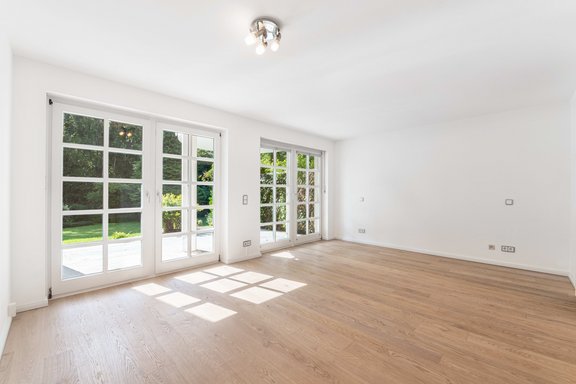 Schlafzimmer mit Terrasse