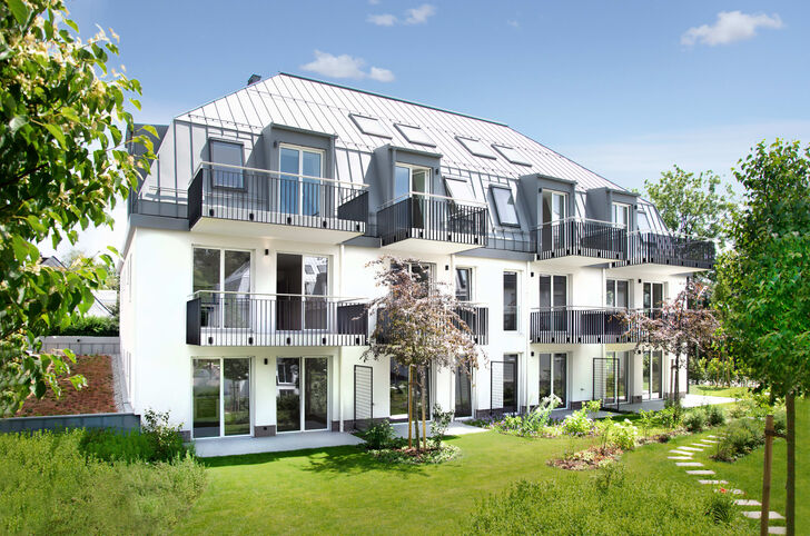 Großzügige 3,5-Zimmer-Maisonette-Wohnung mit Balkonen zum Erstbezug