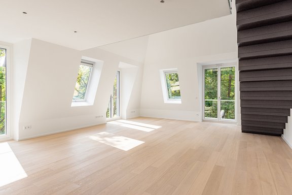 Wohnraum mit Westbalkon