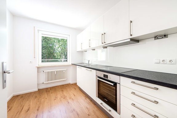 High quality fitted kitchen