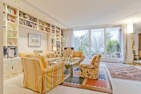 Grosszügige 3-Zimmer-Wohnung mit Südbalkon nahe Siegestor und Englischem Garten