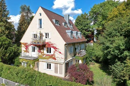 Großzügige 4-Zimmer-Wohnung mit gutem Schnitt, sonnigem Südwest-Garten und viel Potenzial