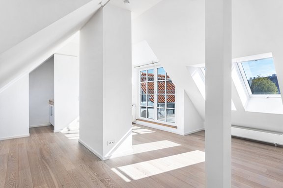 Heller Arbeitsbereich