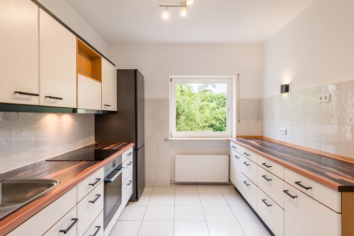 Newly fitted fitted kitchen