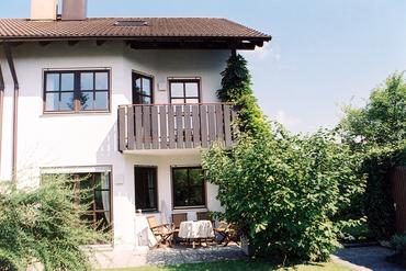 Großzügige Doppelhaushälfte mit schönem Südgarten